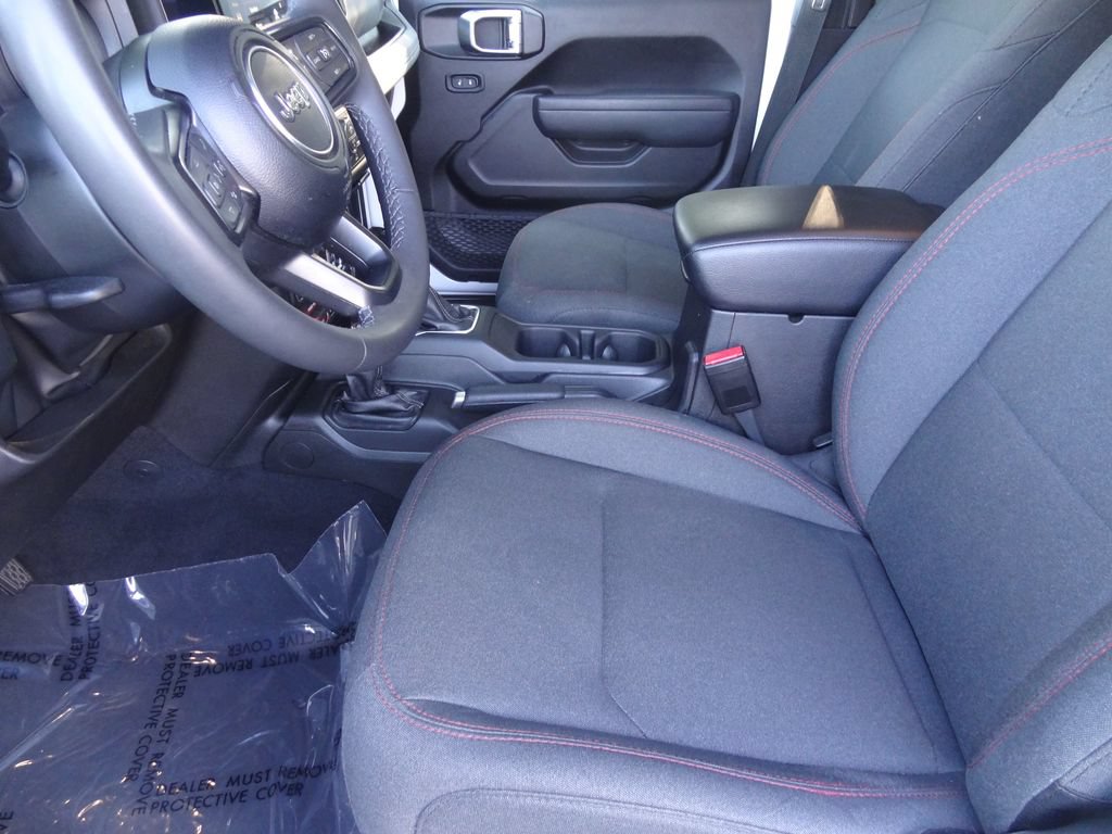 Used 2026 Jeep Gladiator Rubicon AWD/4WD image 10