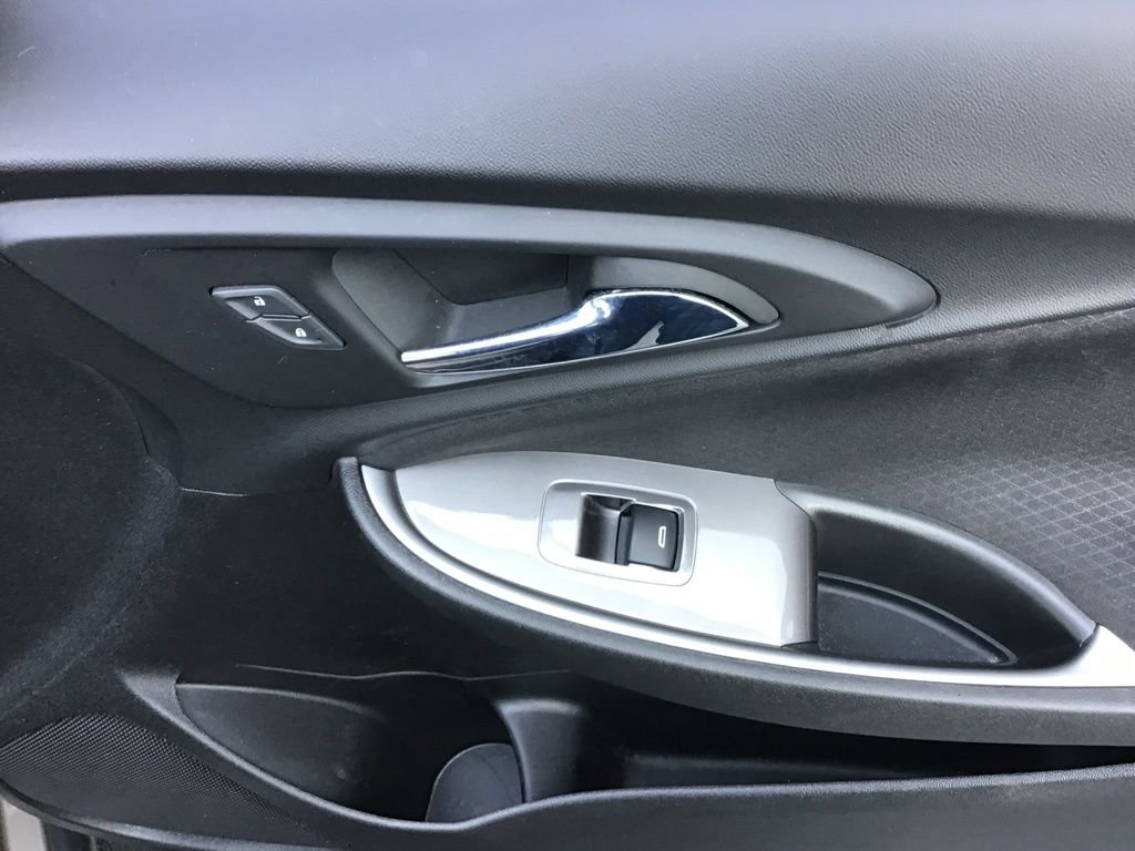 Used 2022 Chevrolet Malibu RS image 13