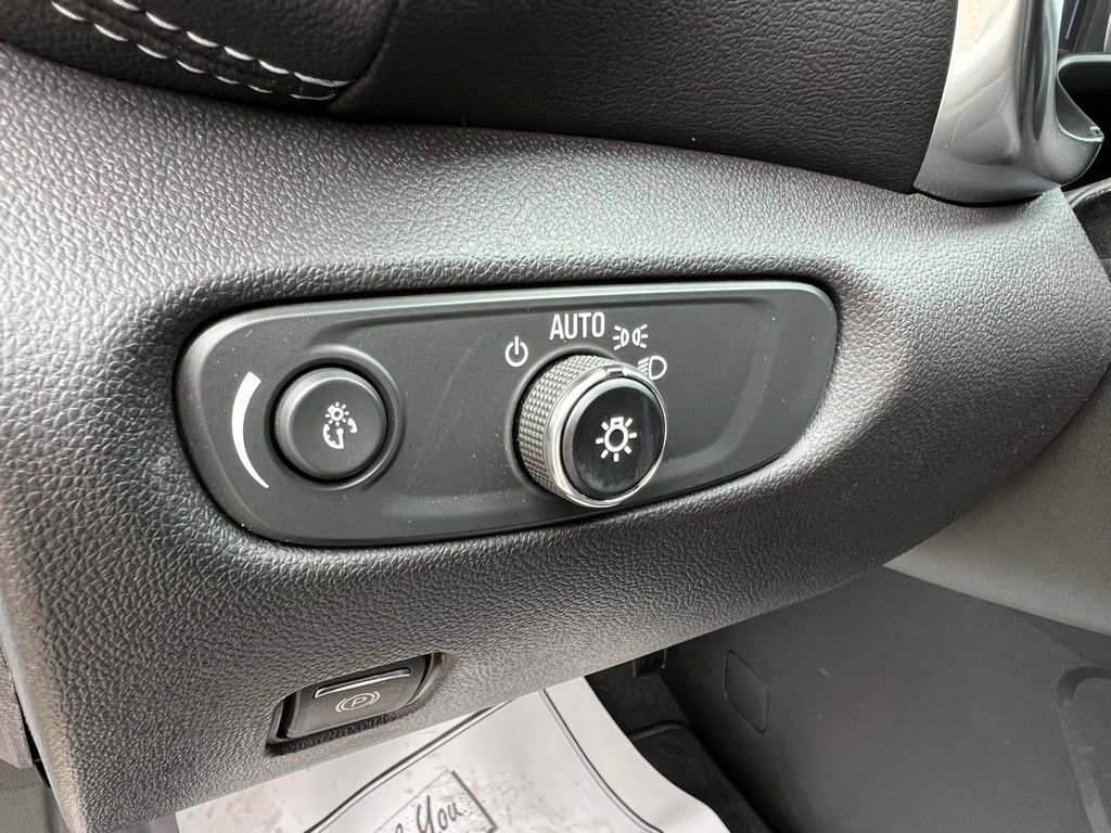 Used 2024 Chevrolet Blazer LT w/ Convenience Package FWD image 25
