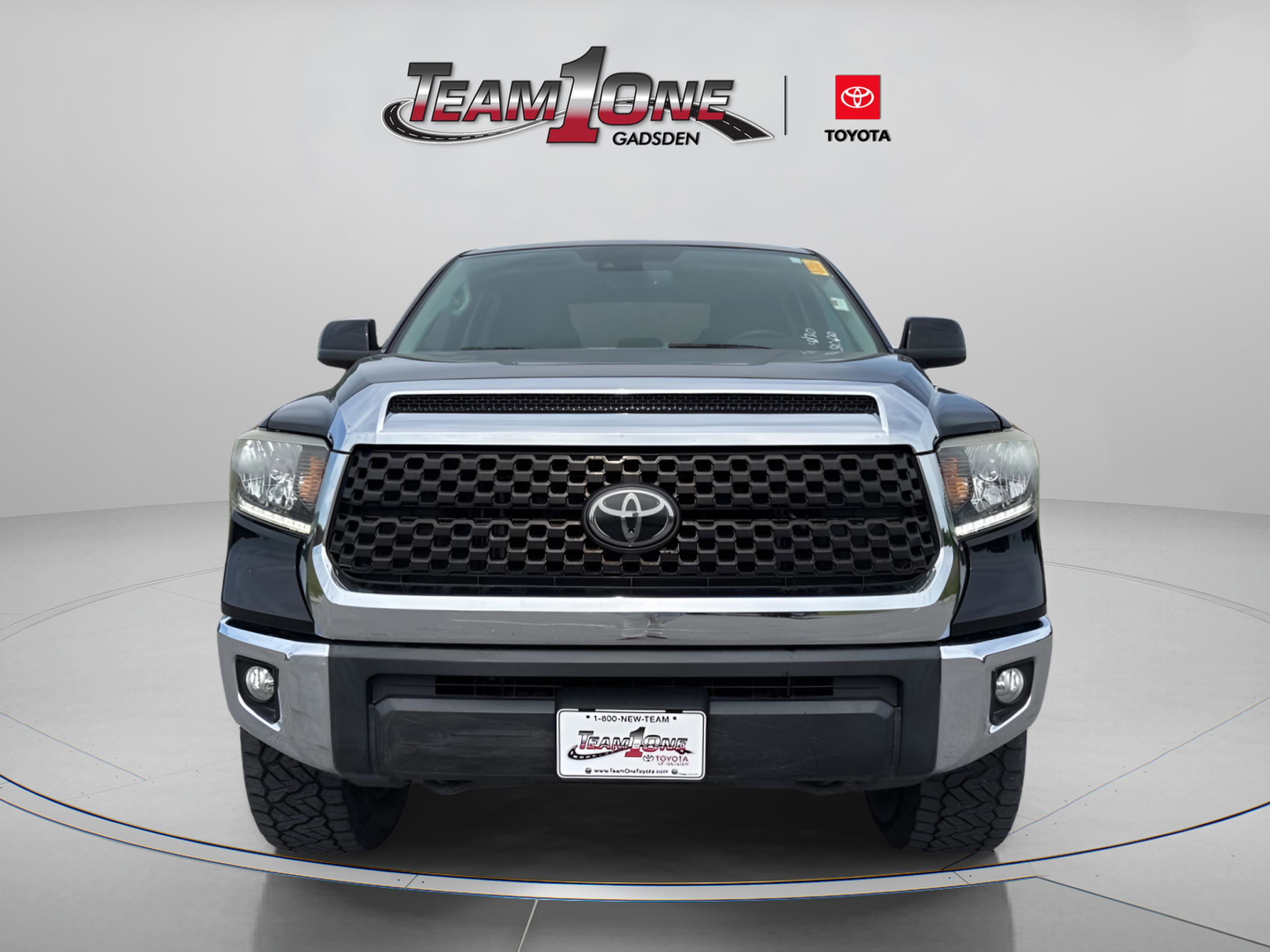 Used 2020 Toyota Tundra SR5 w/ SR5 Leather Package AWD/4WD image 2