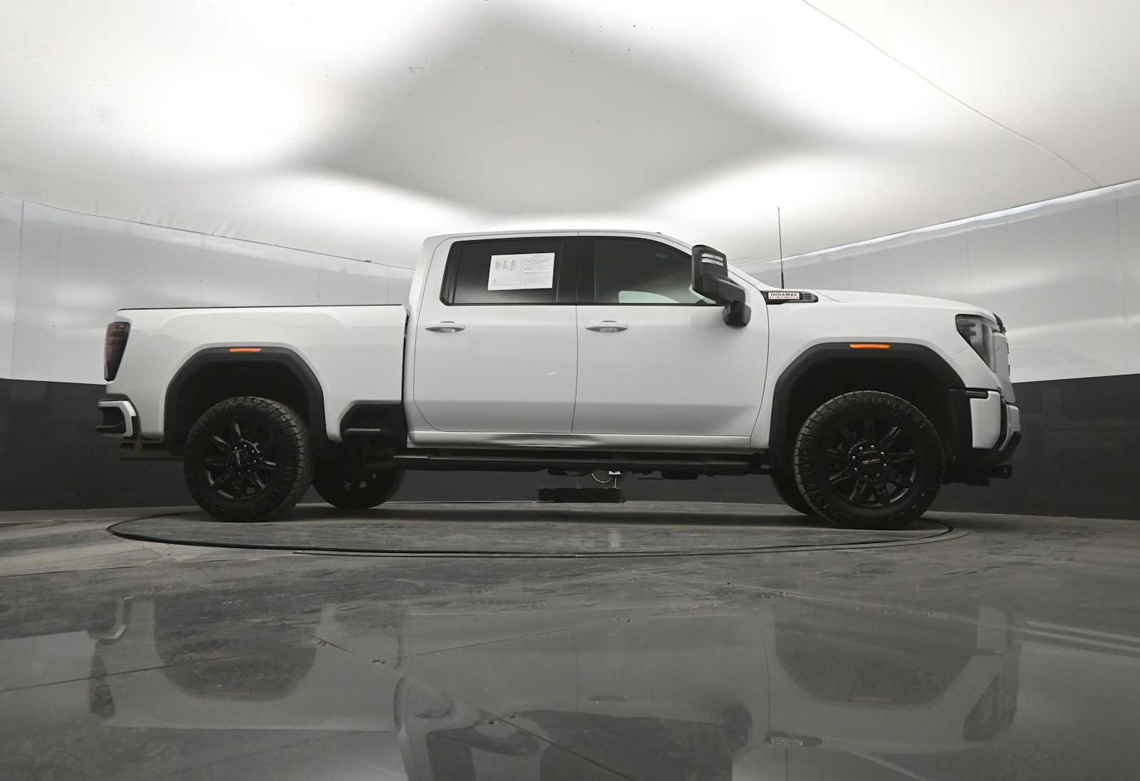 Used 2024 GMC Sierra 2500 AT4 w/ AT4 Premium Plus Package AWD/4WD image 43