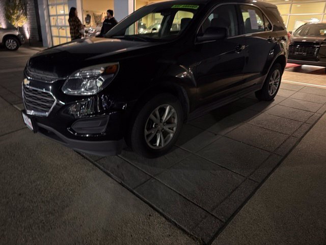 Used 2017 Chevrolet Equinox LS AWD/4WD image 3