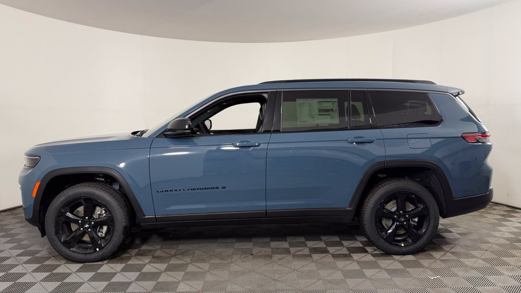 New 2027 Jeep Grand Cherokee L Limited AWD/4WD image 4