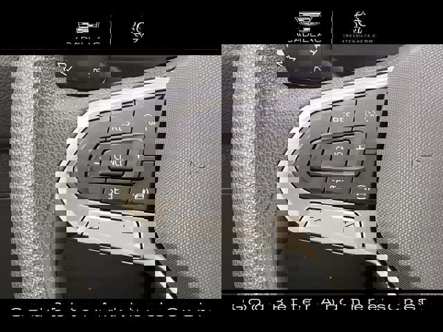 Used 2022 Volkswagen Tiguan S image 13