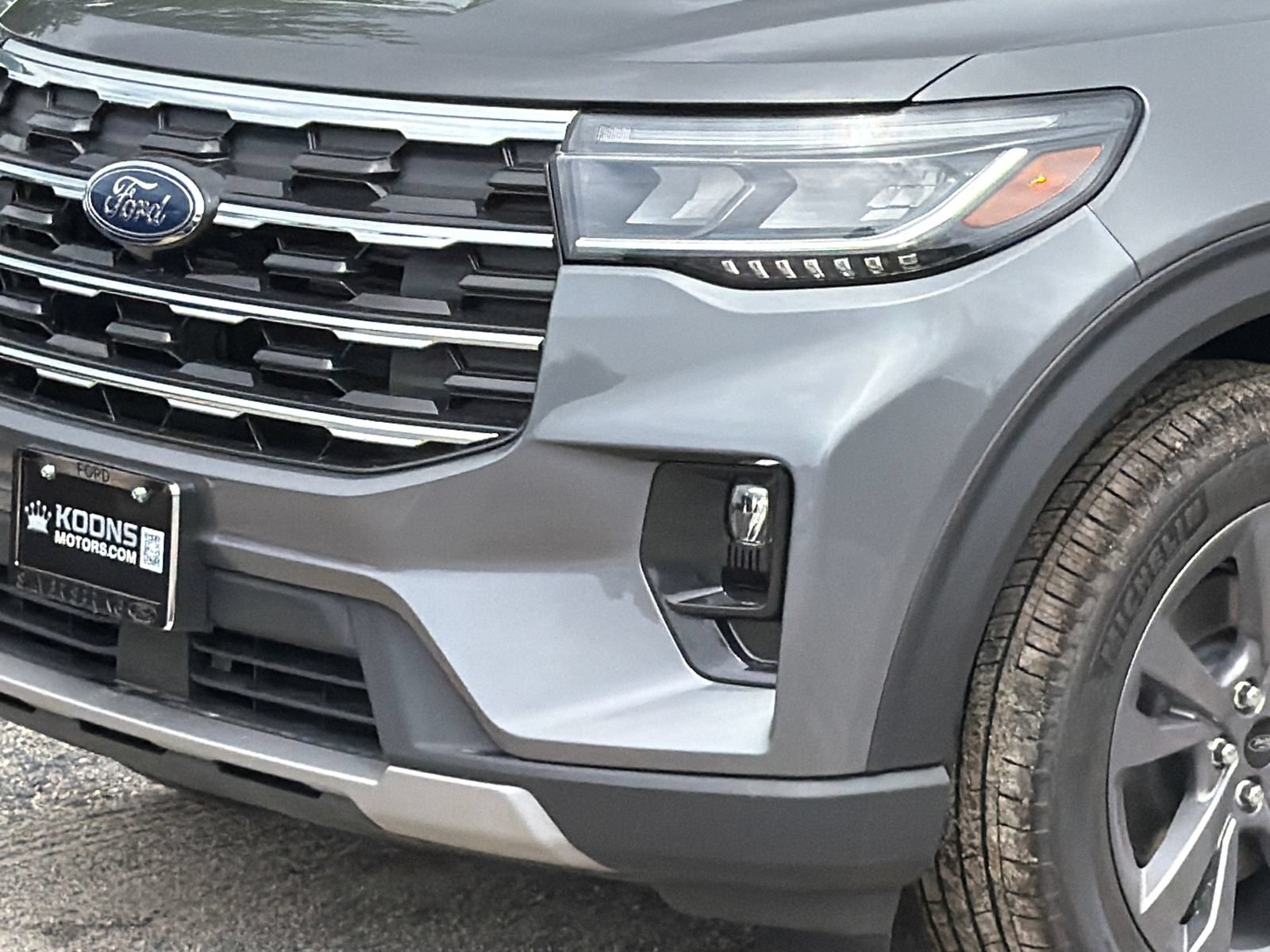 New 2026 Ford Explorer Active w/ Active Comfort Package AWD/4WD image 2