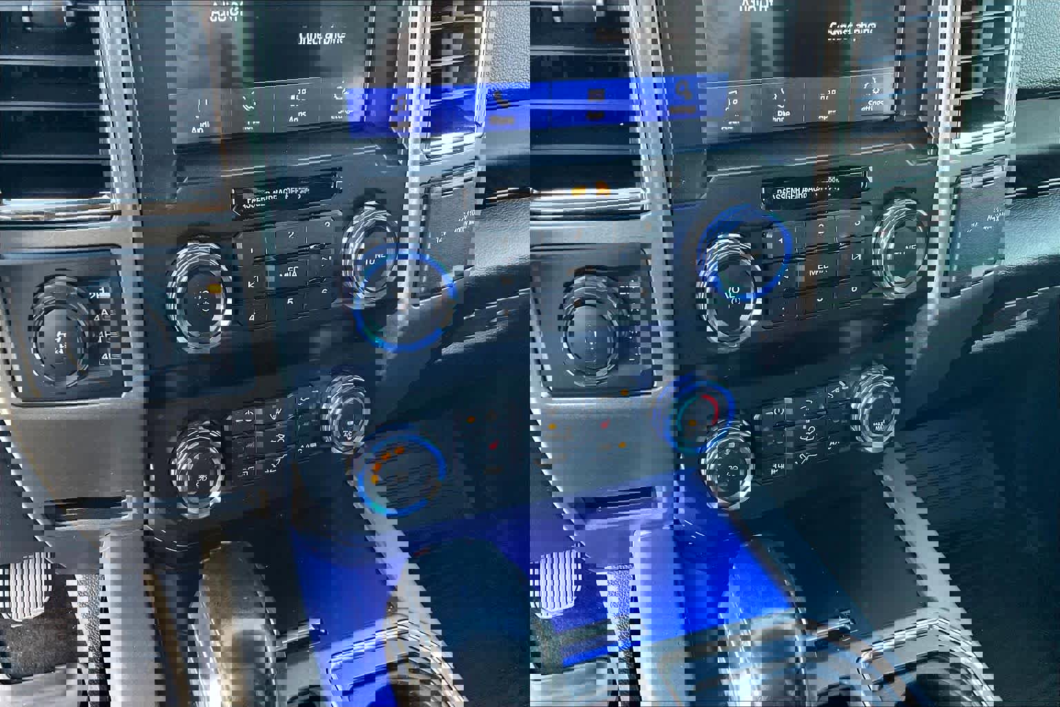 Used 2019 Ford F150 Raptor w/ Equipment Group 801A Mid image 33