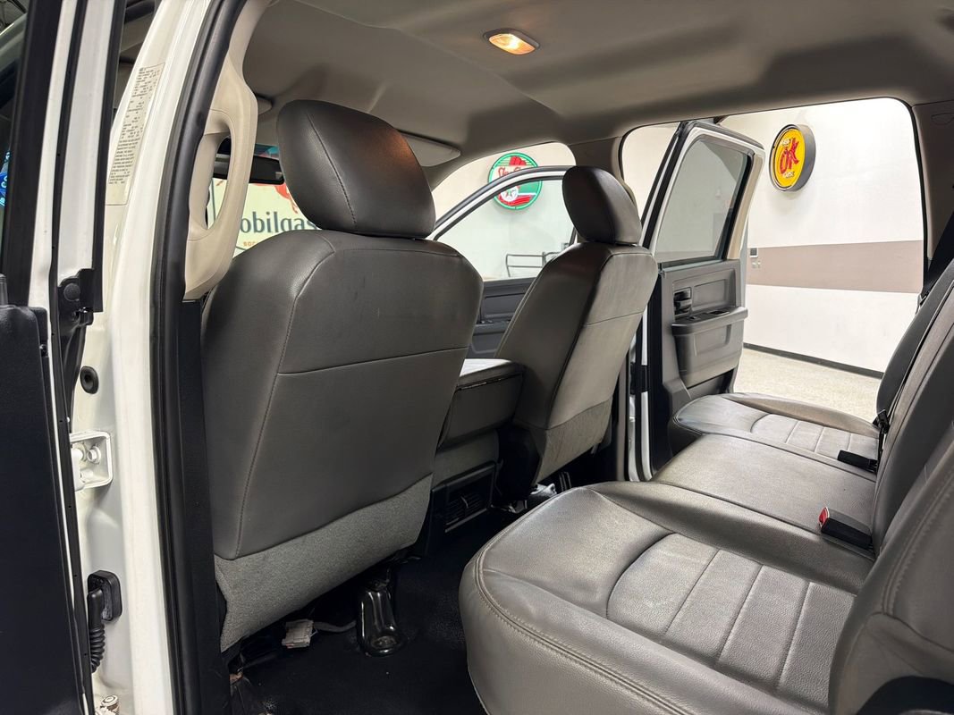 Used 2014 RAM 3500 Tradesman w/ Chrome Appearance Group AWD/4WD image 30