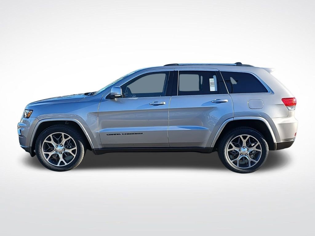 Used 2018 Jeep Grand Cherokee Limited image 10
