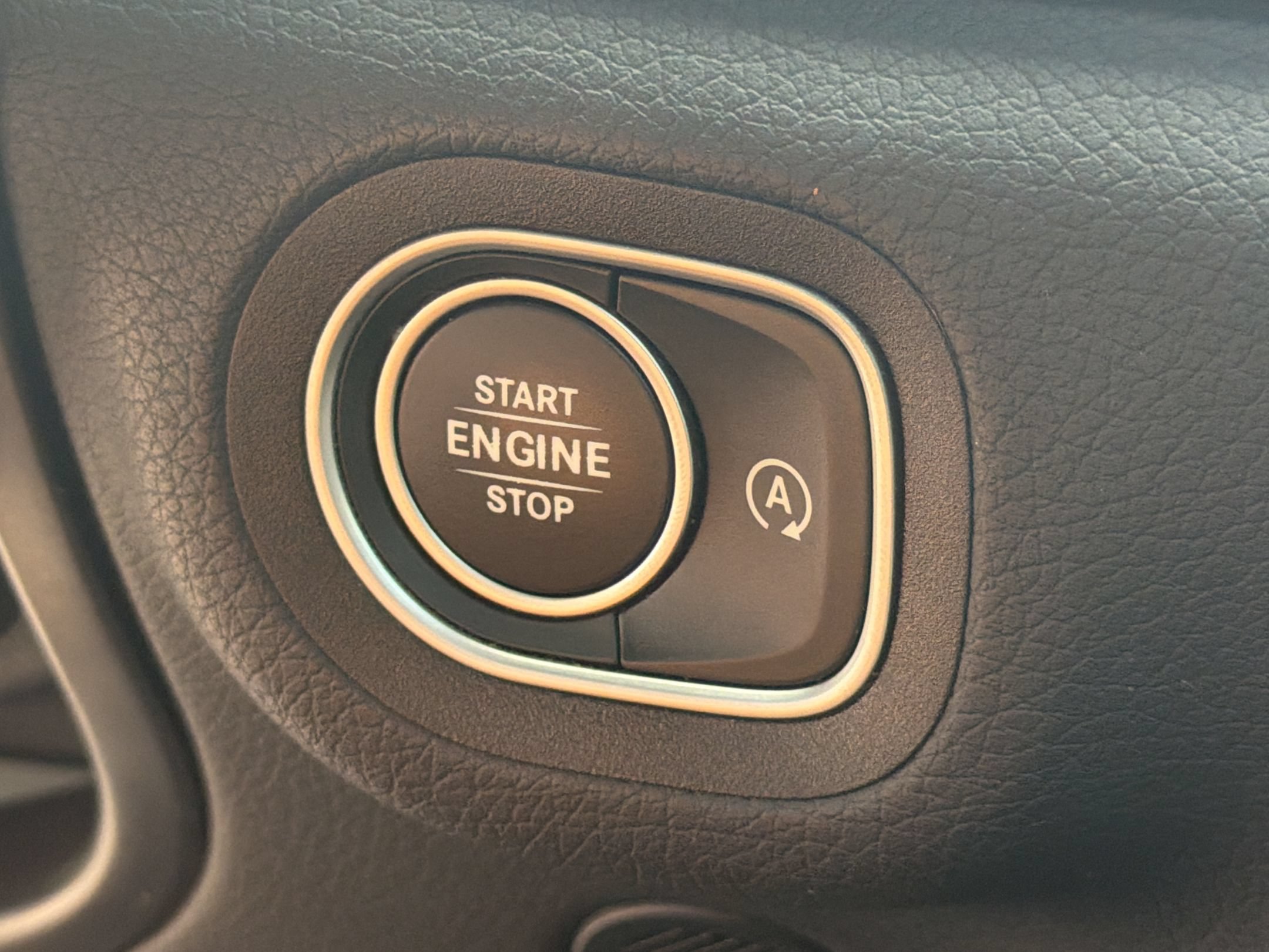 Used 2023 Mercedes-Benz GLS 450 4MATIC image 17