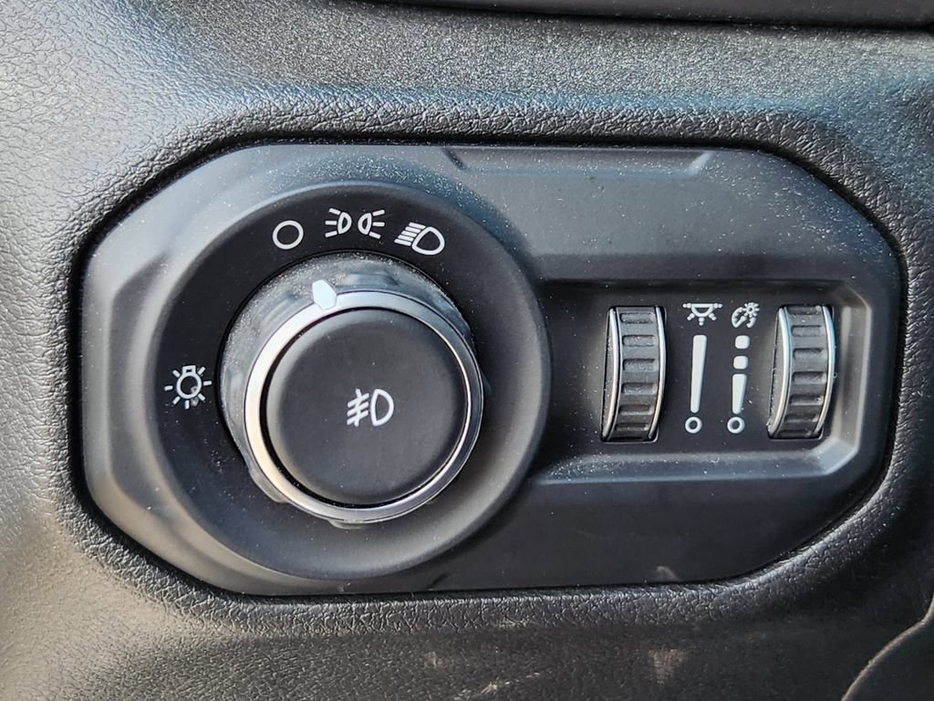 Used 2020 Jeep Wrangler Unlimited Sport AWD/4WD image 13