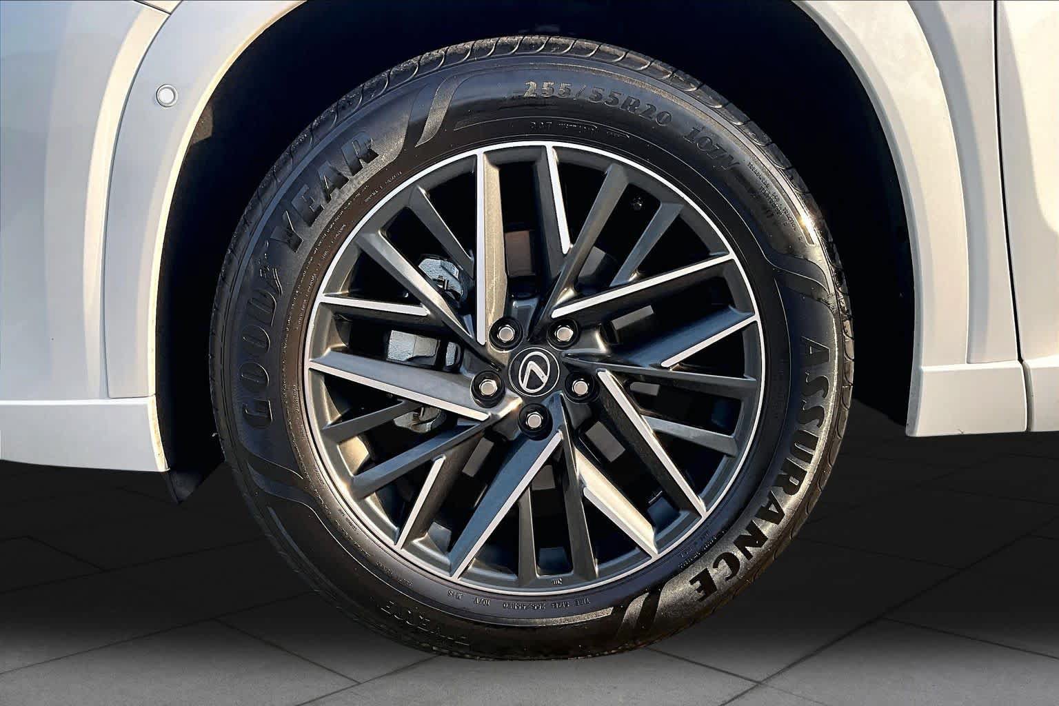 Used 2025 Lexus TX 350 AWD w/ Technology Package image 11