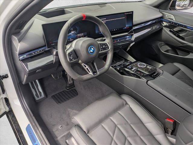 New 2026 BMW i5 M60 w/ Executive Package AWD/4WD image 3