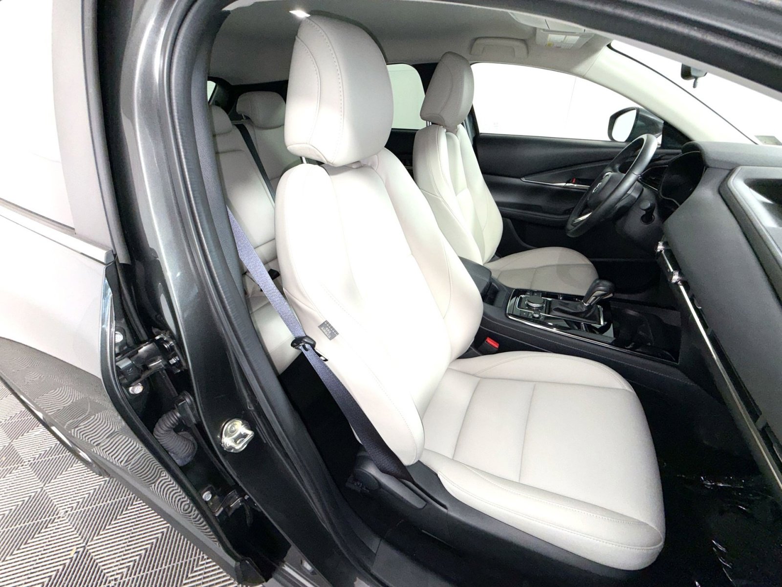 Used 2023 MAZDA CX-30 AWD 2.5 S w/ Preferred Package image 26