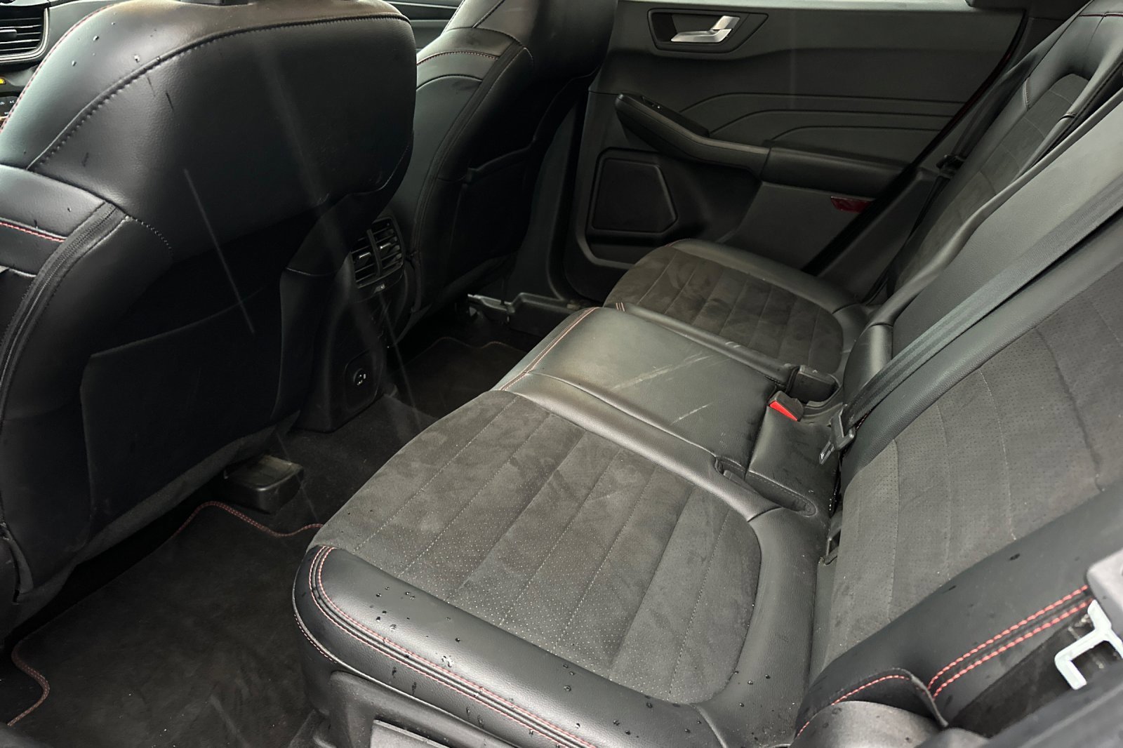 Used 2022 Ford Escape SEL w/ SEL Stealth AWD Package image 11