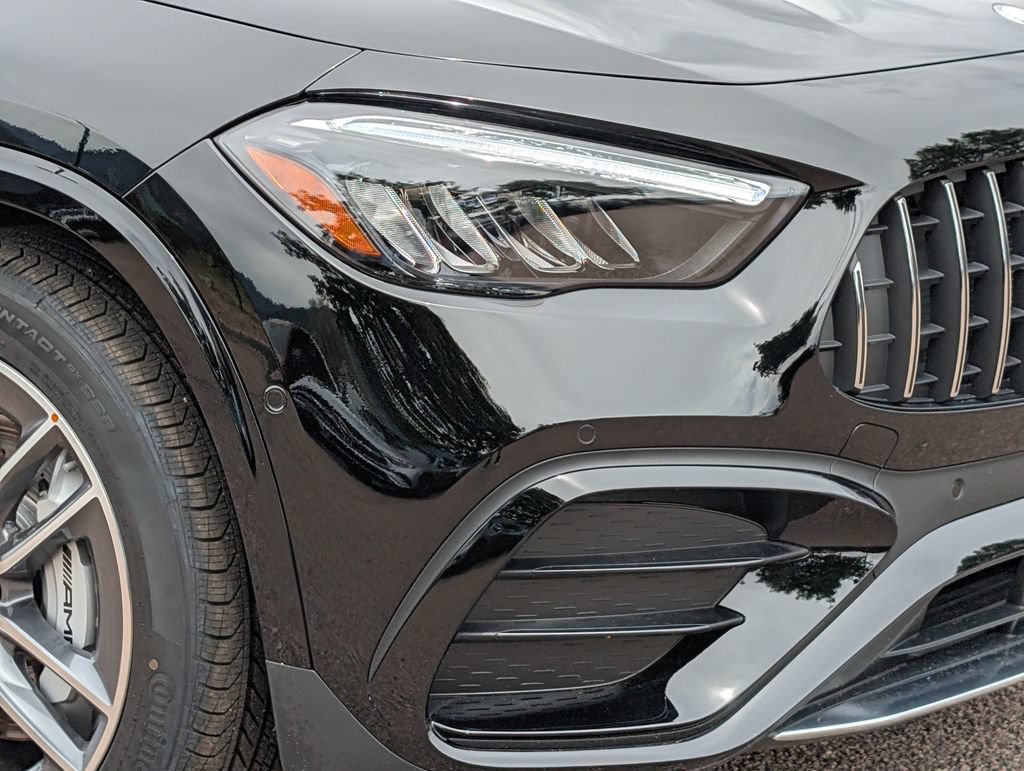 New 2026 Mercedes-Benz GLA 35 AMG 4MATIC image 8