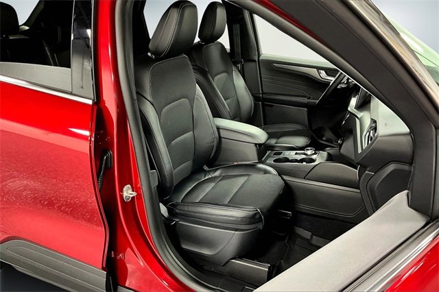 New 2026 Ford Escape SE w/ Class II Trailer Tow Package image 11