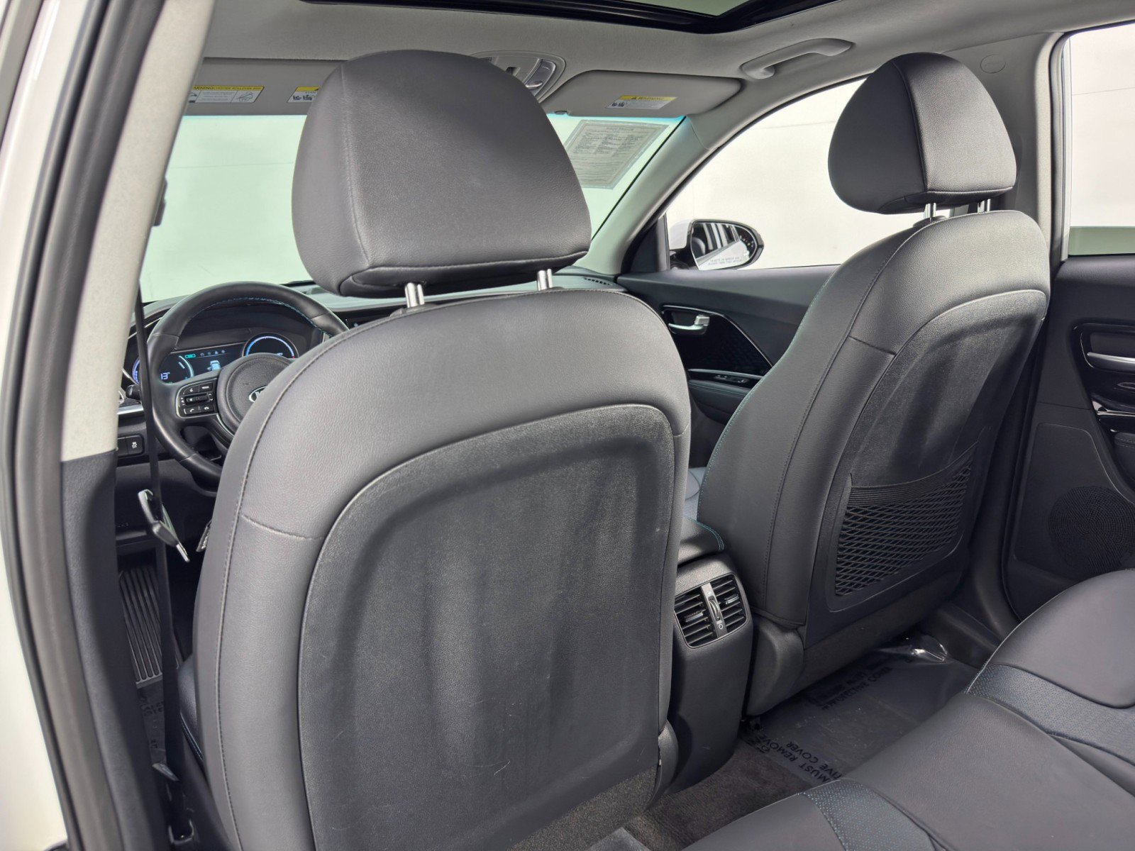 Used 2020 Kia Niro EX Premium w/ Cold Weather Package image 33