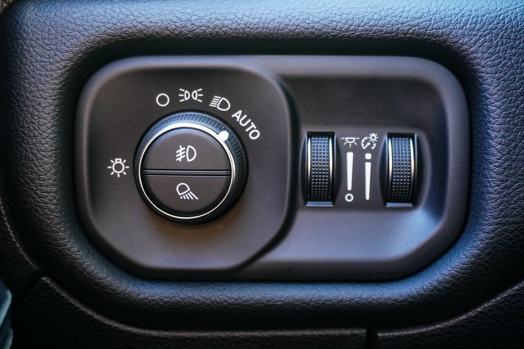 Used 2022 RAM 1500 Laramie RWD image 22