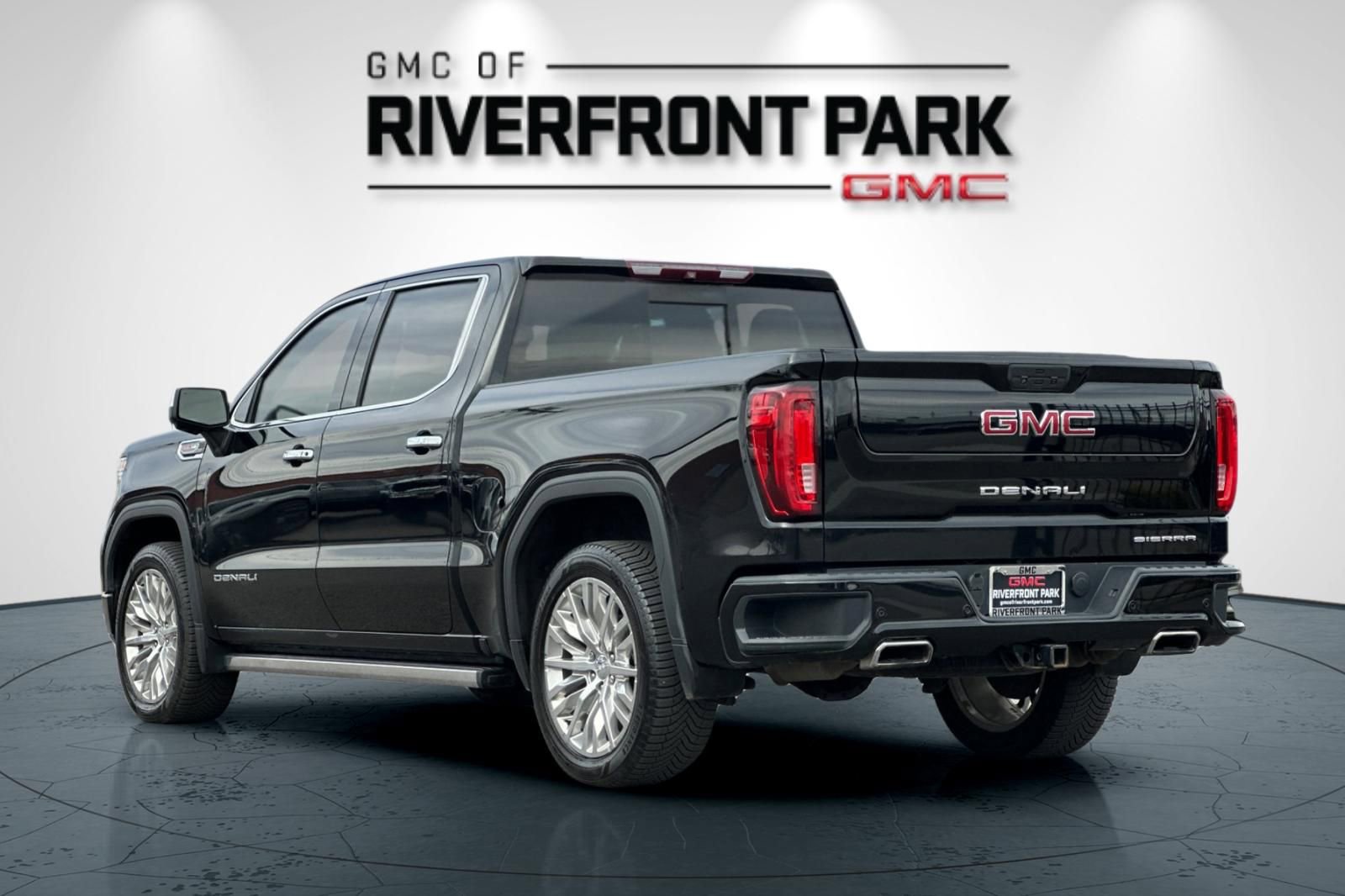 Used 2019 GMC Sierra 1500 Denali w/ Denali Ultimate Package AWD/4WD image 5