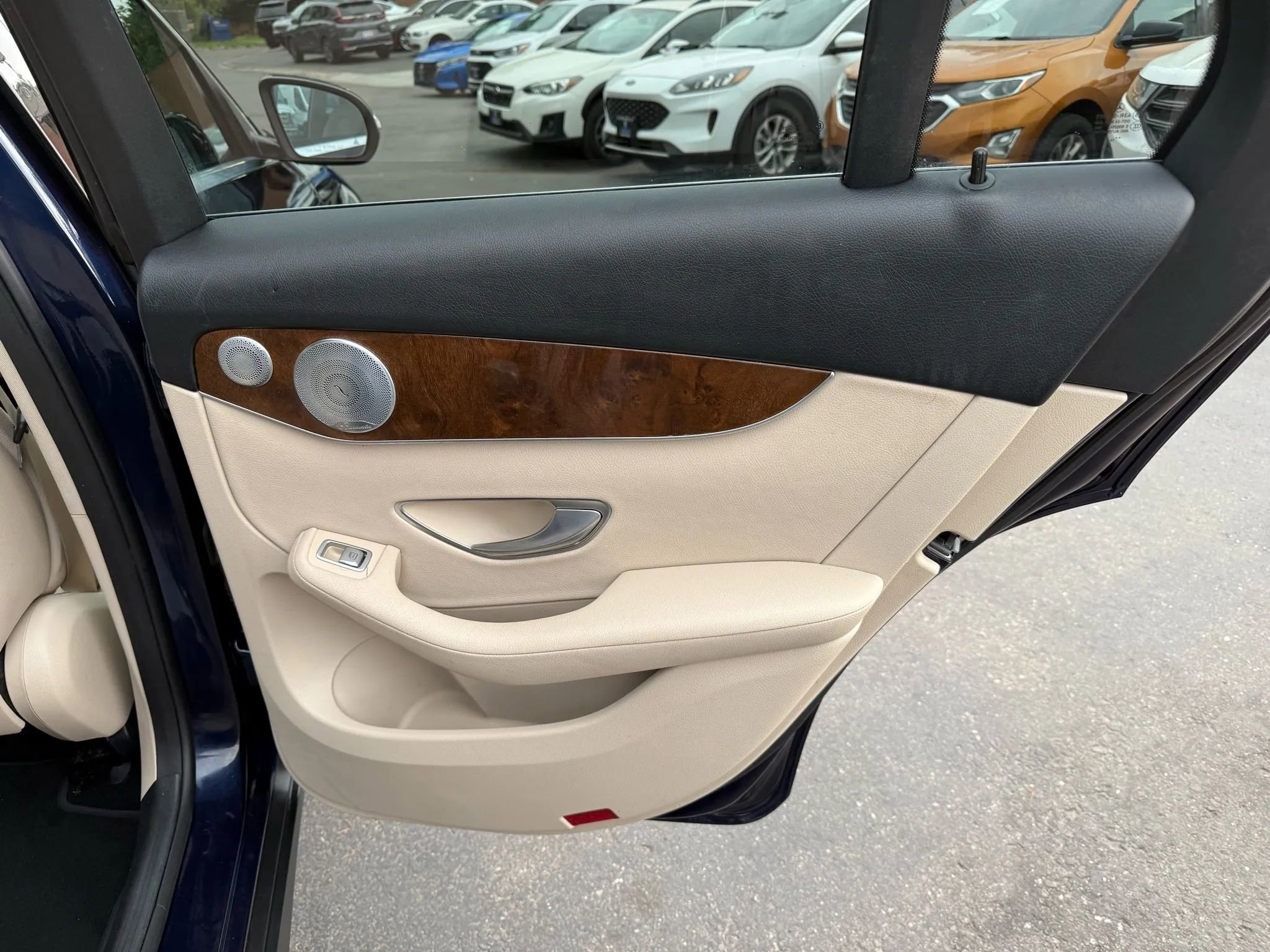 Used 2017 Mercedes-Benz GLC 300 image 26