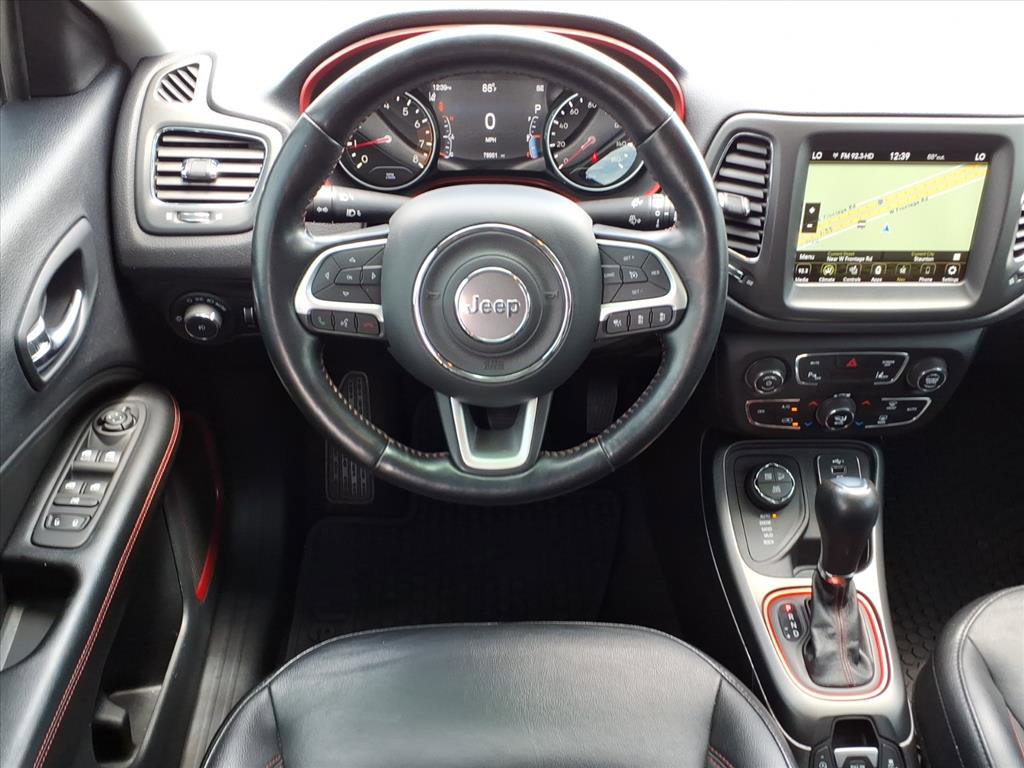 Used 2020 Jeep Compass Trailhawk w/ Cold Weather Group AWD/4WD image 3