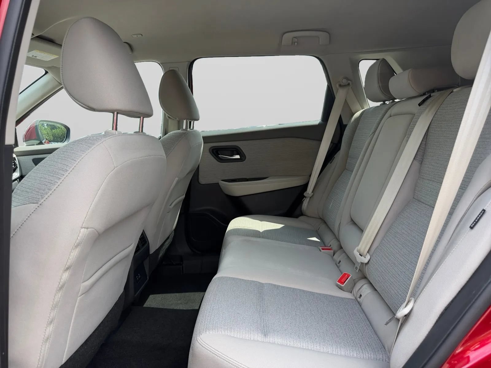 Used 2022 Nissan Rogue SV AWD/4WD image 26