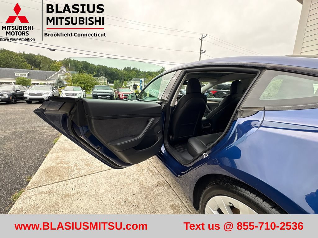 Used 2022 Tesla Model 3 Long Range AWD/4WD image 35