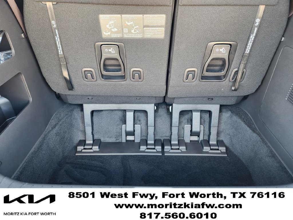 New 2026 Kia Carnival SX w/ SX Dark Edition Package FWD image 22