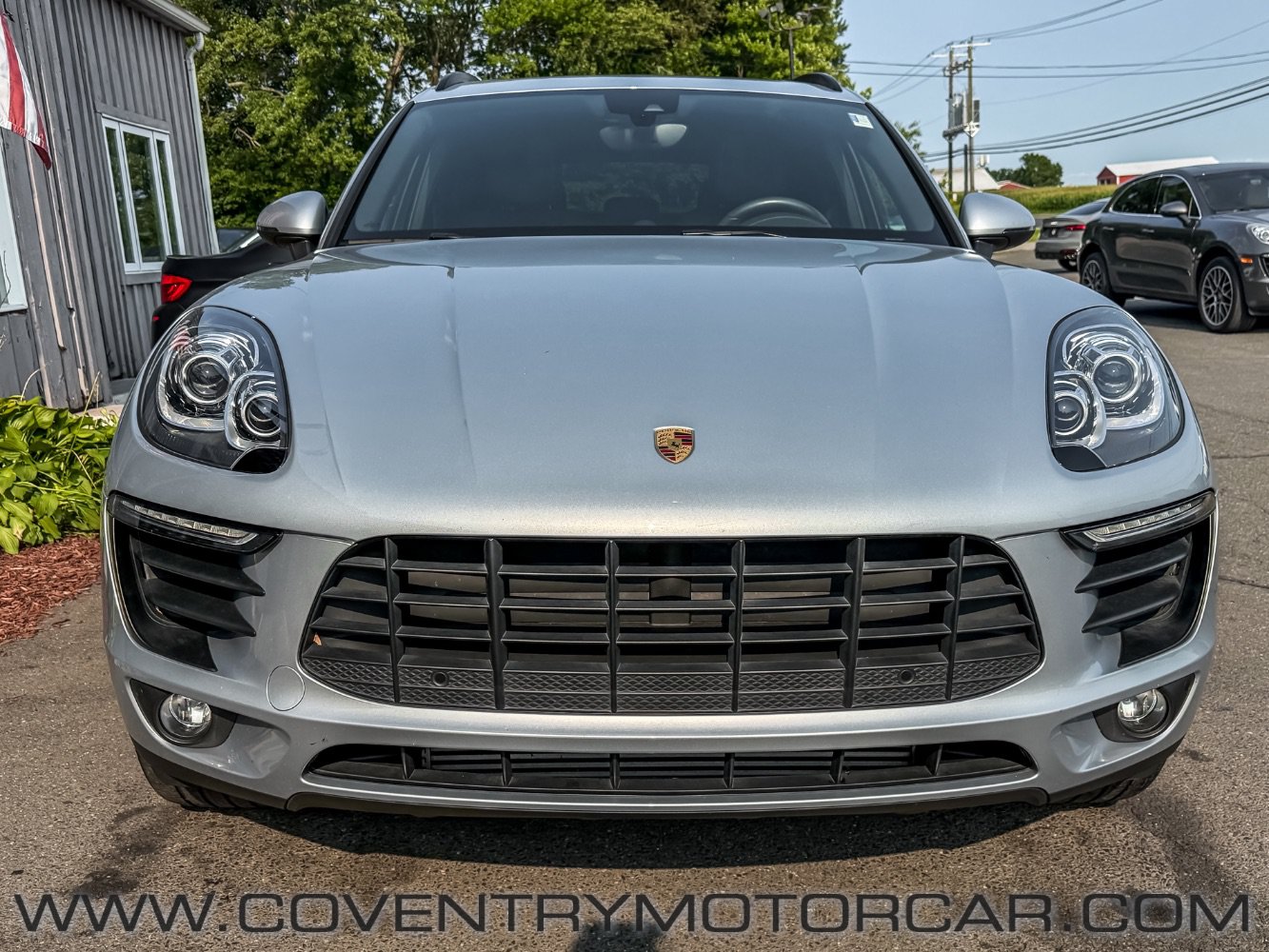 Used 2018 Porsche Macan Sport Edition AWD/4WD image 4
