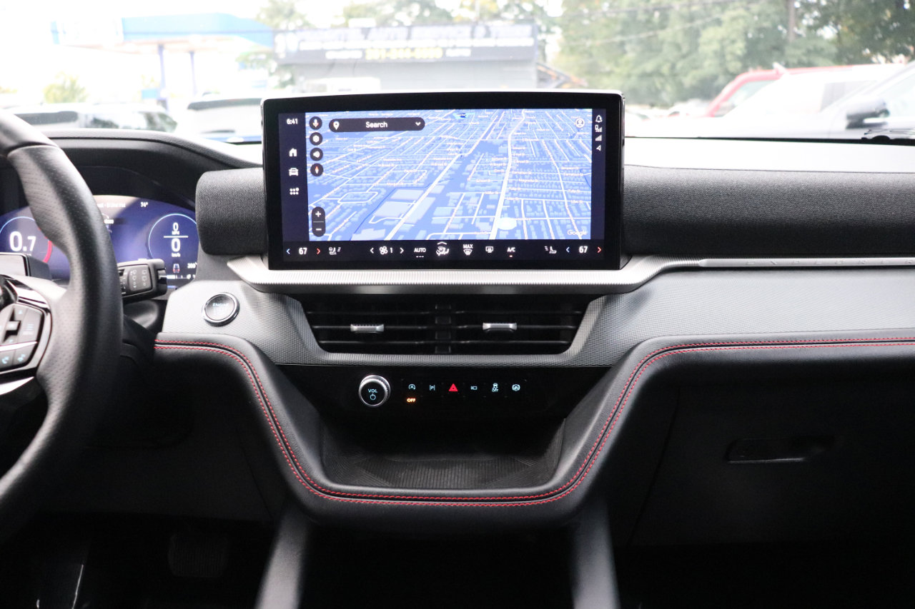 Used 2025 Ford Explorer ST-Line image 21