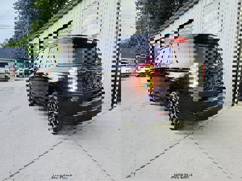 Used 2021 Chevrolet Tahoe RST w/ Luxury Package image 7