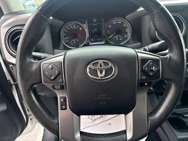 Used 2017 Toyota Tacoma SR5 AWD/4WD image 19