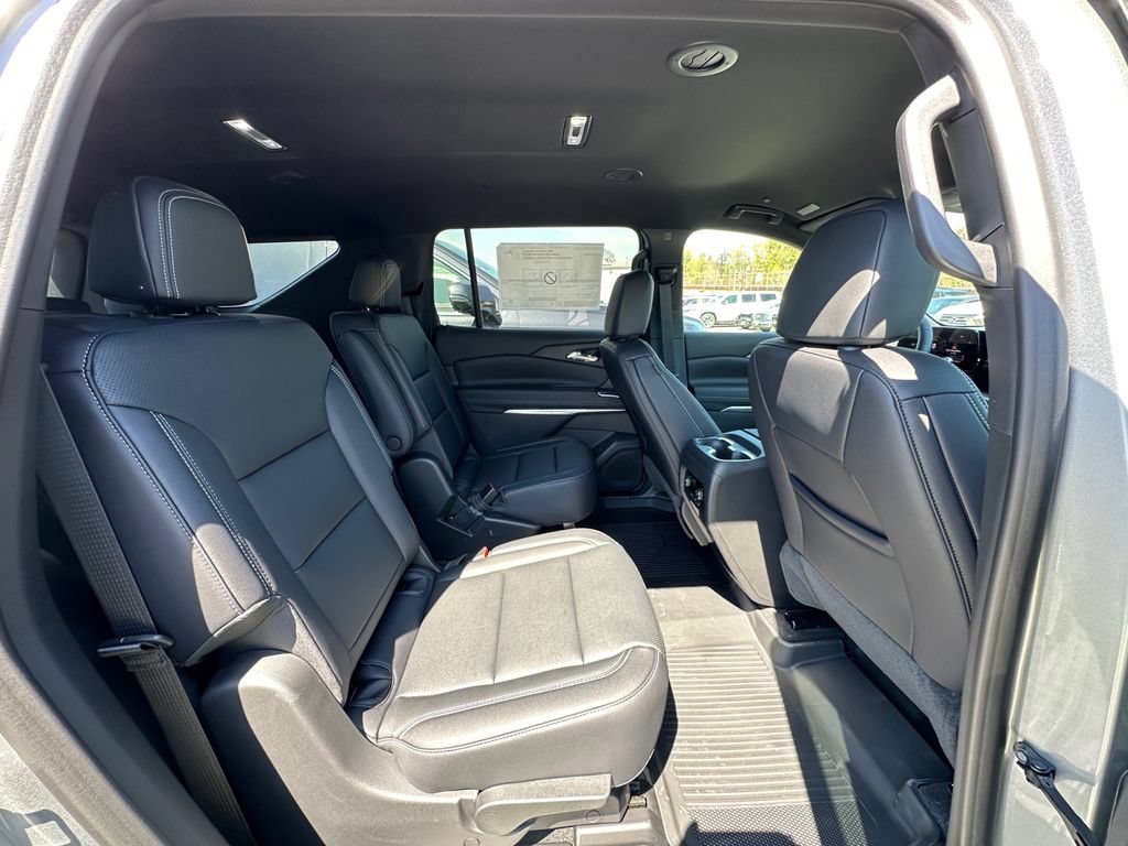 New 2026 Chevrolet Traverse LT w/ Driver Confidence Package FWD image 23