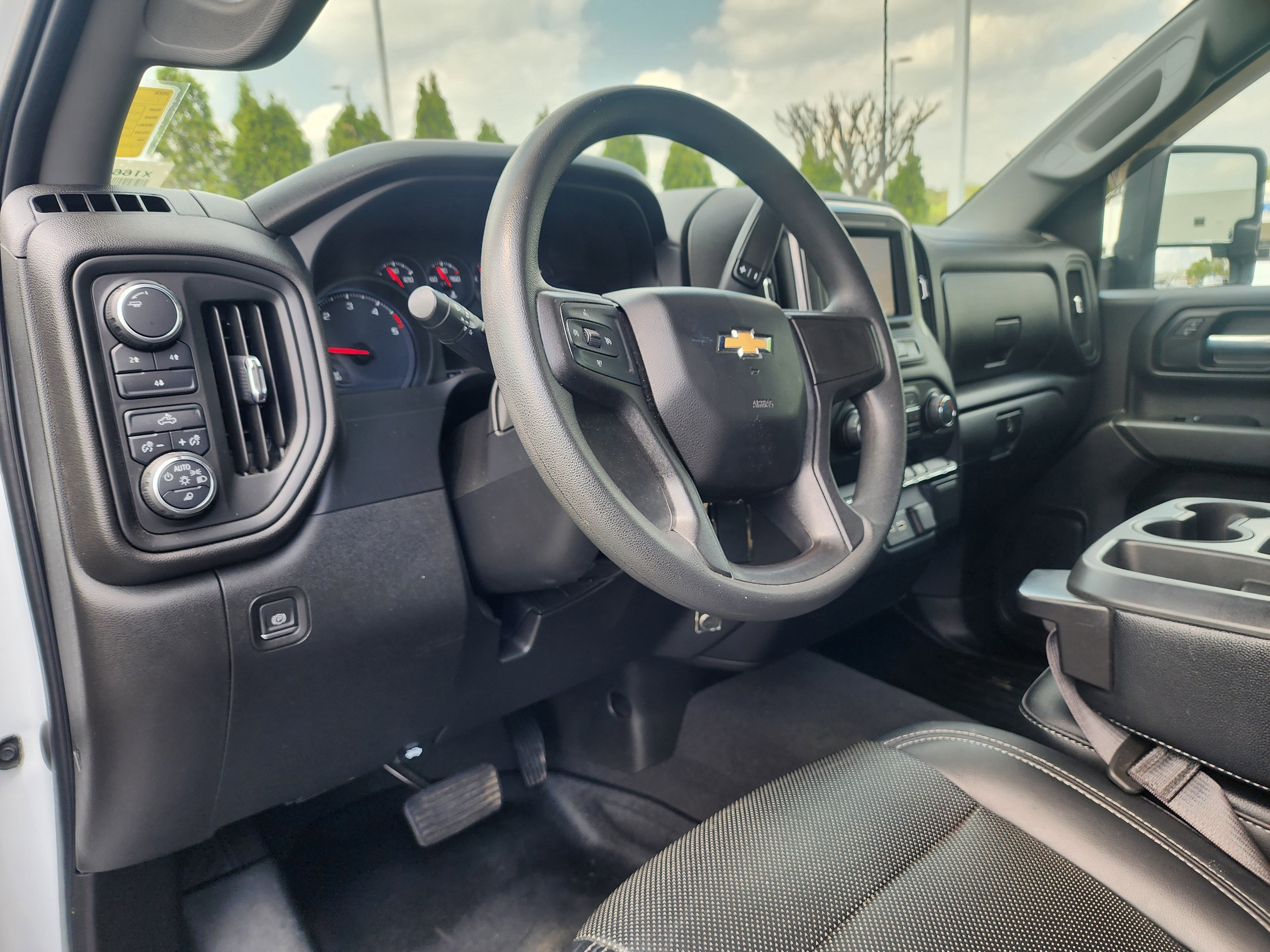 Used 2021 Chevrolet Silverado 2500 Custom w/ Custom Value Package image 23