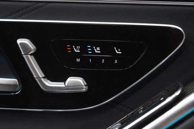 New 2025 Mercedes-Benz Maybach S 680 4MATIC image 32