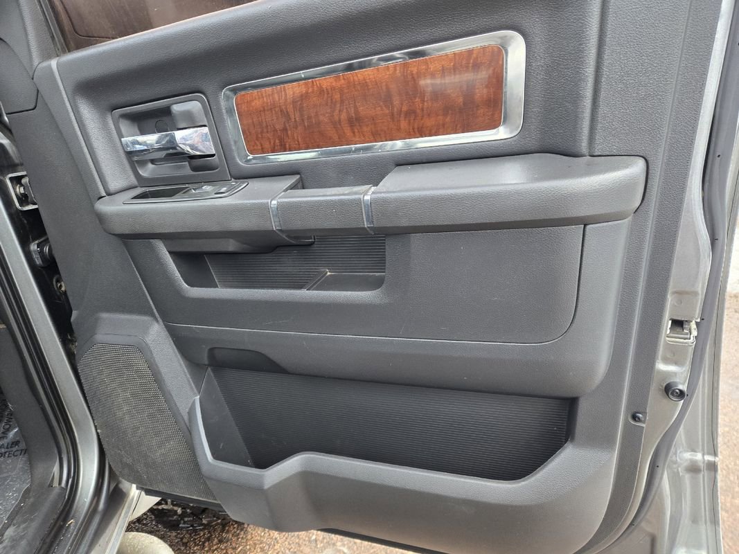 Used 2012 RAM 2500 Laramie w/ Cold Weather Group image 24