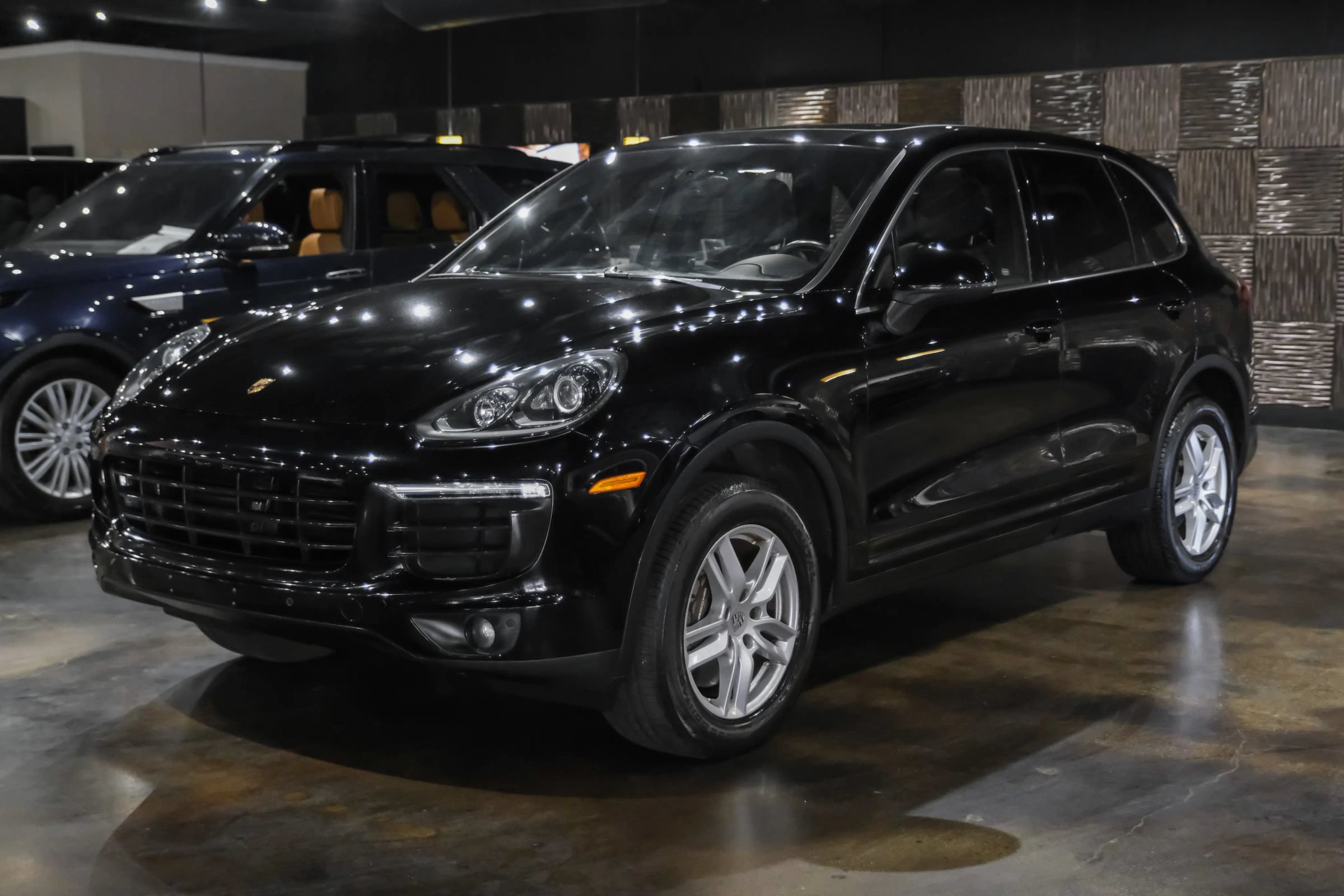 Used 2018 Porsche Cayenne AWD/4WD image 7