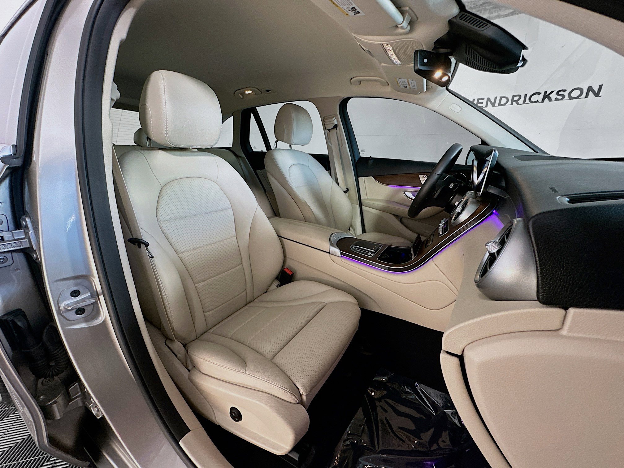 Used 2022 Mercedes-Benz GLC 300 4MATIC image 28