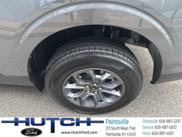 New 2025 Ford Maverick XLT w/ XLT Luxury Package FWD image 17