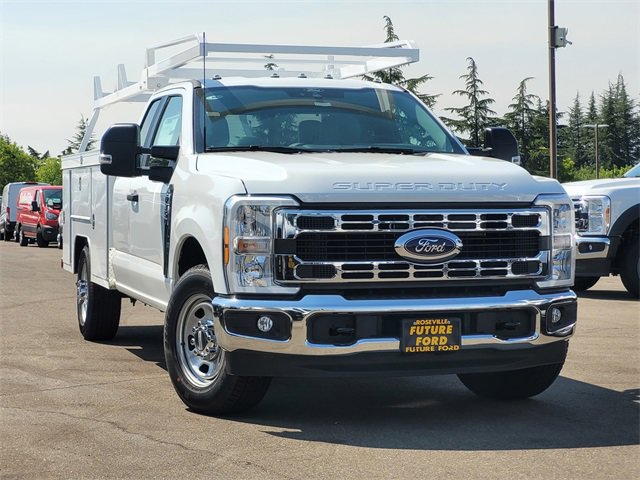 New 2026 Ford F350 XL w/ XL Chrome Package image 1