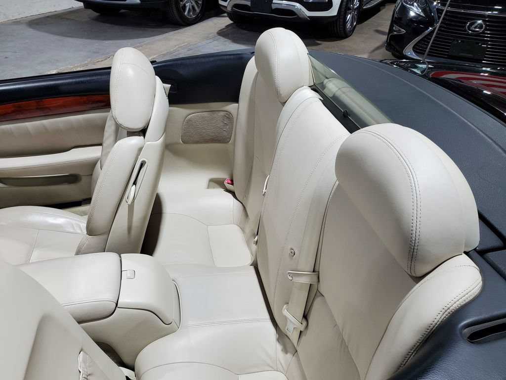 Used 2007 Lexus SC 430 Convertible RWD image 22