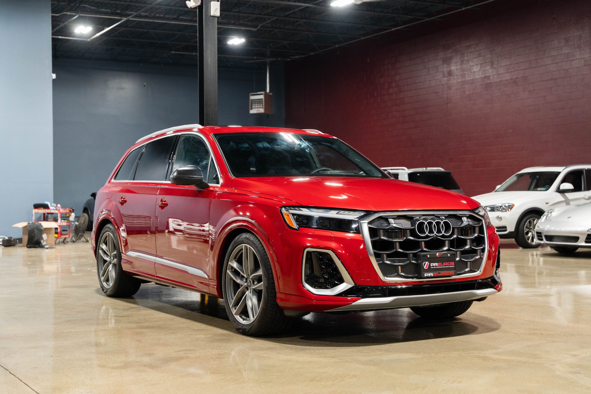Used 2025 Audi SQ7 Prestige w/ Prestige Package AWD/4WD image 24