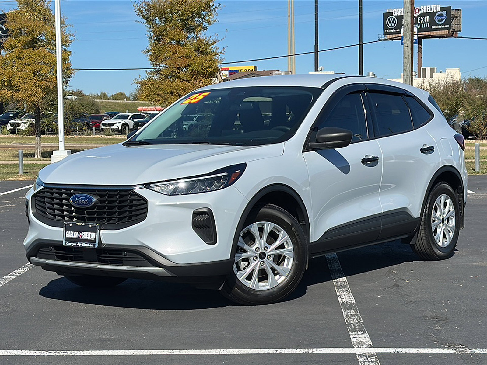 Used 2025 Ford Escape Active image 2