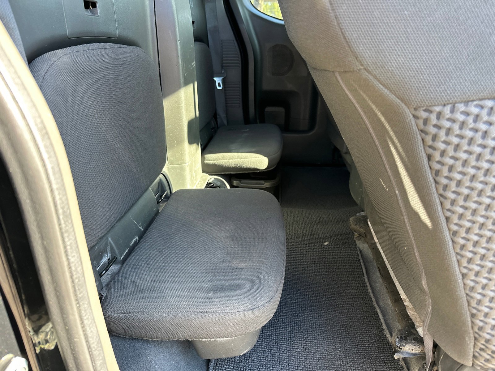 Certified 2021 Nissan Frontier SV image 15