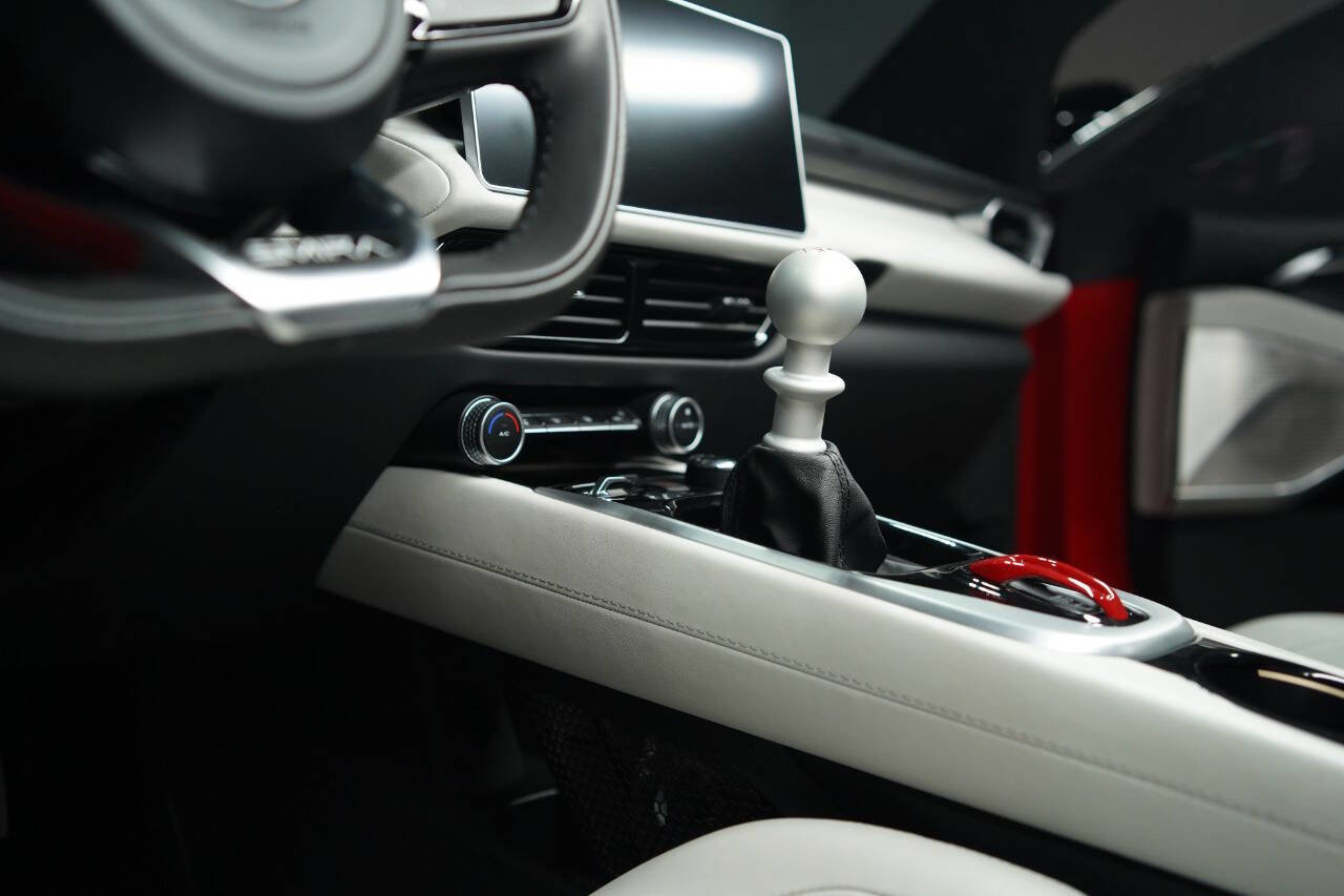 Used 2024 Lotus Emira First Edition image 99