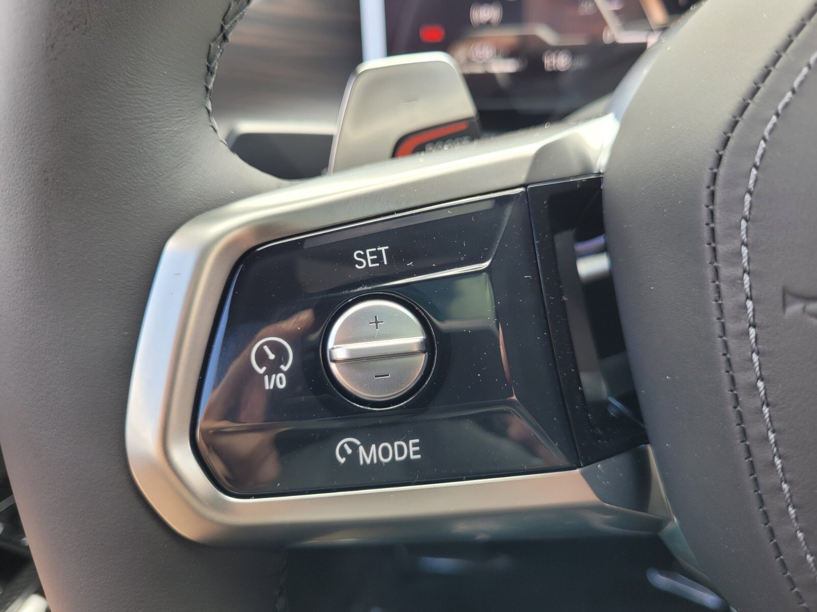 New 2026 BMW 750e xDrive w/ Executive Package image 27