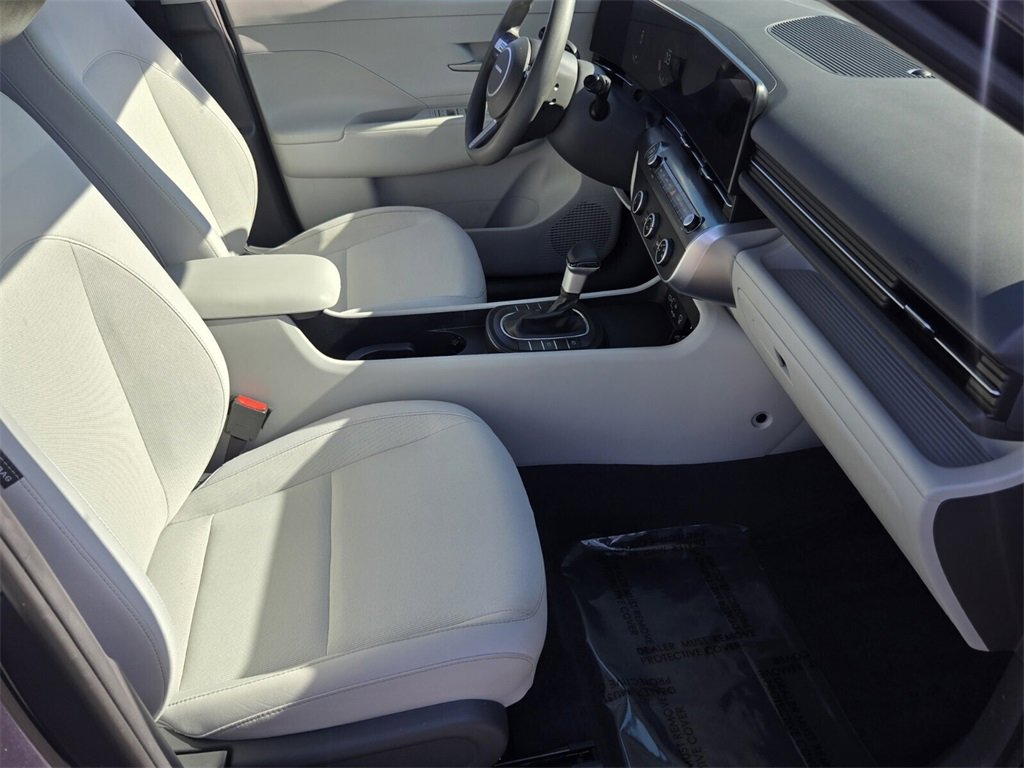 Certified 2024 Hyundai Kona SE image 17