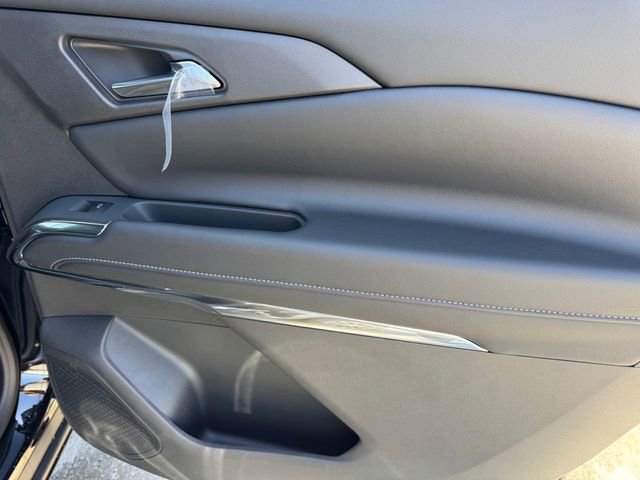 New 2026 Chevrolet Traverse LT w/ Sun and Wheel Package FWD image 10