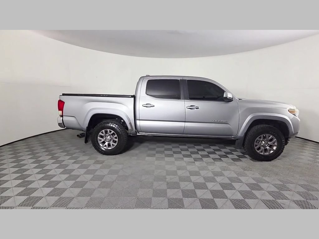 Used 2017 Toyota Tacoma TRD Sport RWD image 37