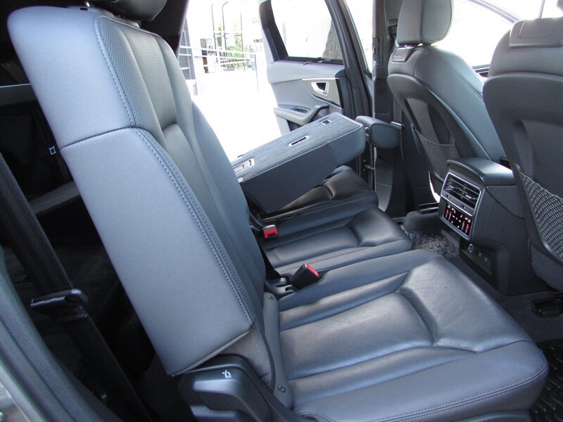 Used 2021 Audi Q7 3.0T Prestige w/ Prestige Package AWD/4WD image 14